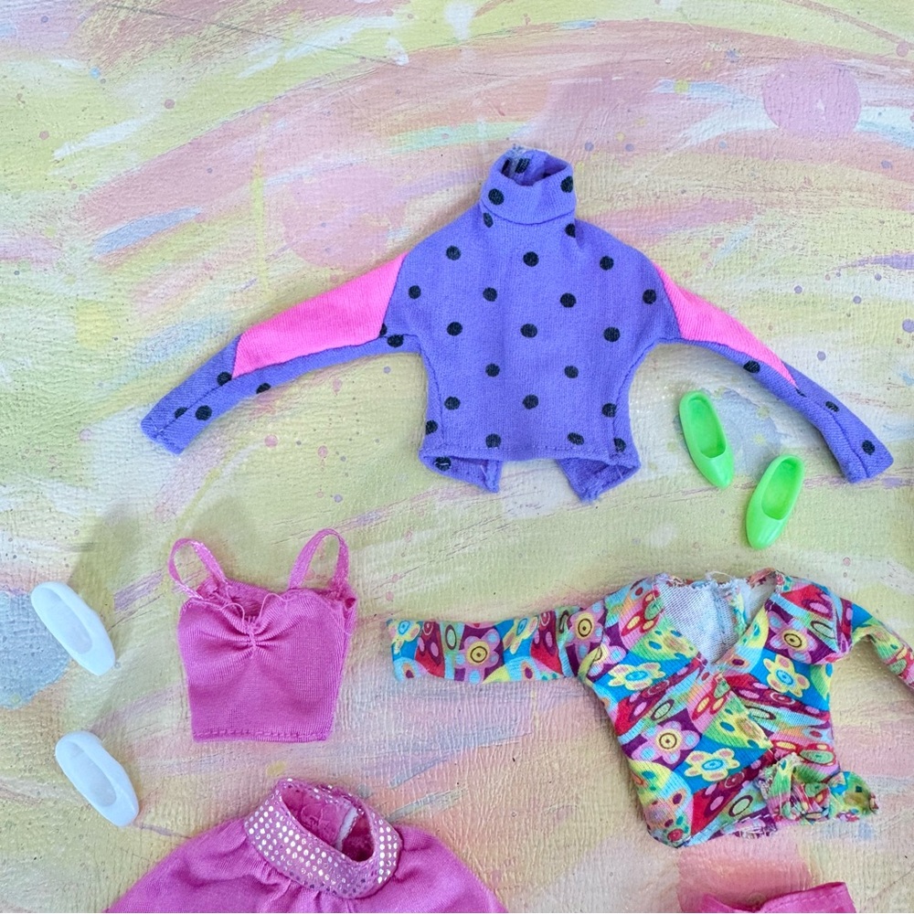 Colorful Vintage Mattel Barbie Clothing and shoes Lot - Picture 2 of 6
